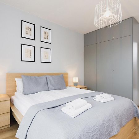 Lemir Apartments Wawrzynca 21 Krakow Bilik gambar
